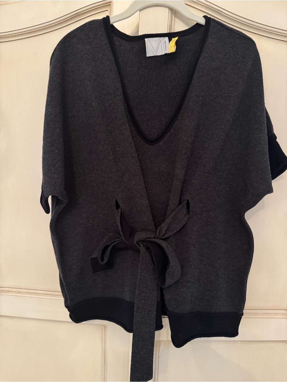 Michael Stars Charcoal Gray Knit Top with Contrast White Label